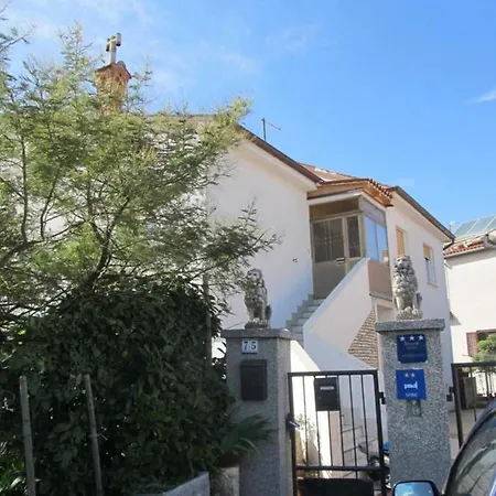 Apartment Apartman Maria Flavia